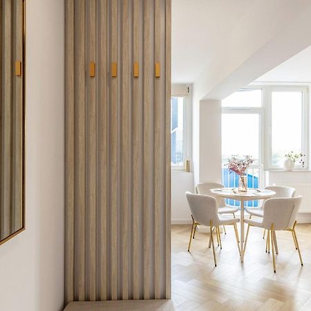 Million Dollar View On Spodek, Mck And Ktw By Kobiela Apartments Катовице Экстерьер фото